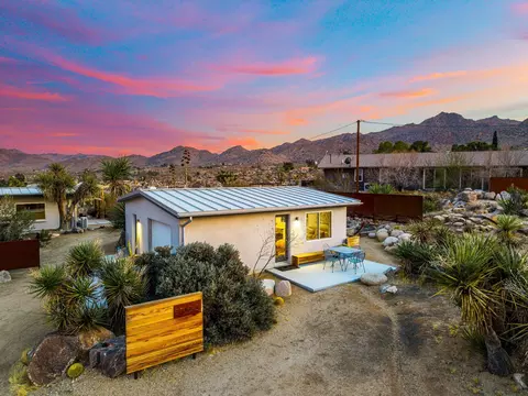 Exterior - 8269 Va Rocosa, Joshua Tree, CA 92252 photo 7 of 33