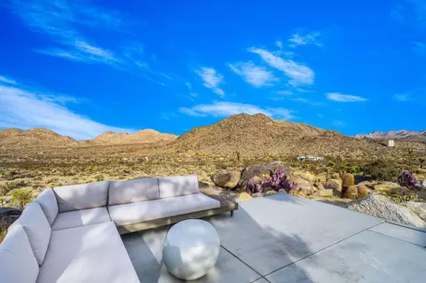 Exterior - 8269 Va Rocosa, Joshua Tree, CA 92252 photo 18 of 33