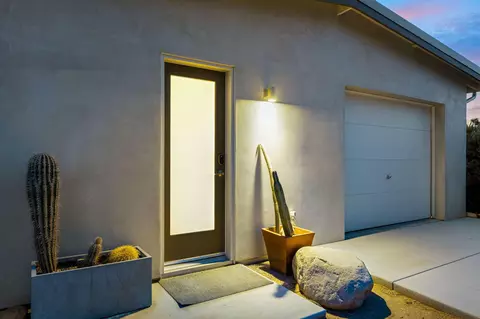 Exterior - 8269 Va Rocosa, Joshua Tree, CA 92252 photo 8 of 33