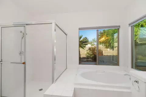 Bath - 80114 Barcelona Ave, Indio, CA 92201 photo 2 of 4