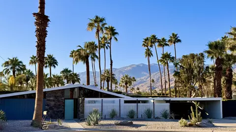1872 Aquanetta Cir, Palm Springs, CA 92264