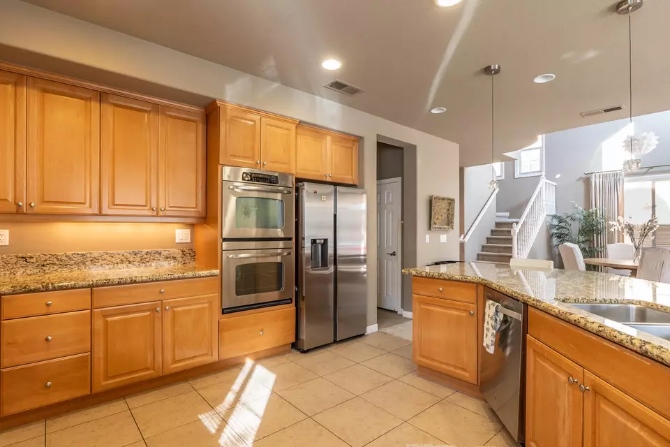 Kitchen - 73447 Travers St, Palm Desert, CA 92211 photo 3 of 4