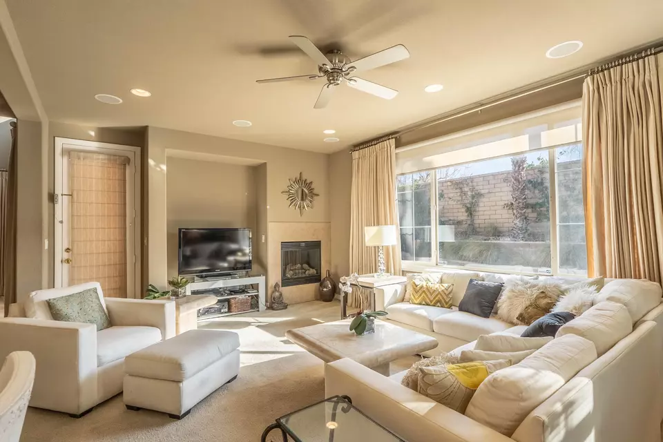 Living - 73447 Travers St, Palm Desert, CA 92211 photo 3 of 6