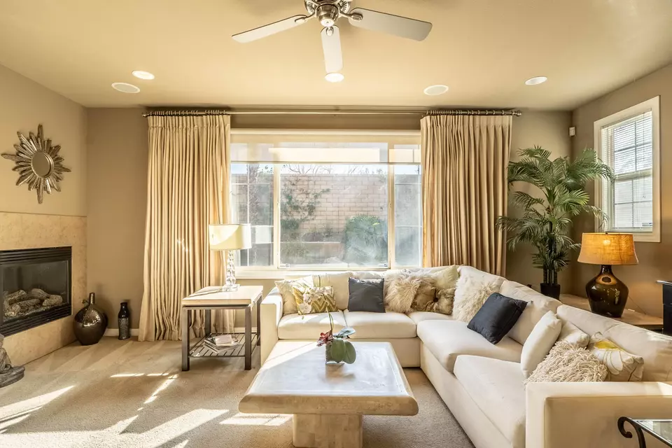Living - 73447 Travers St, Palm Desert, CA 92211 photo 2 of 6