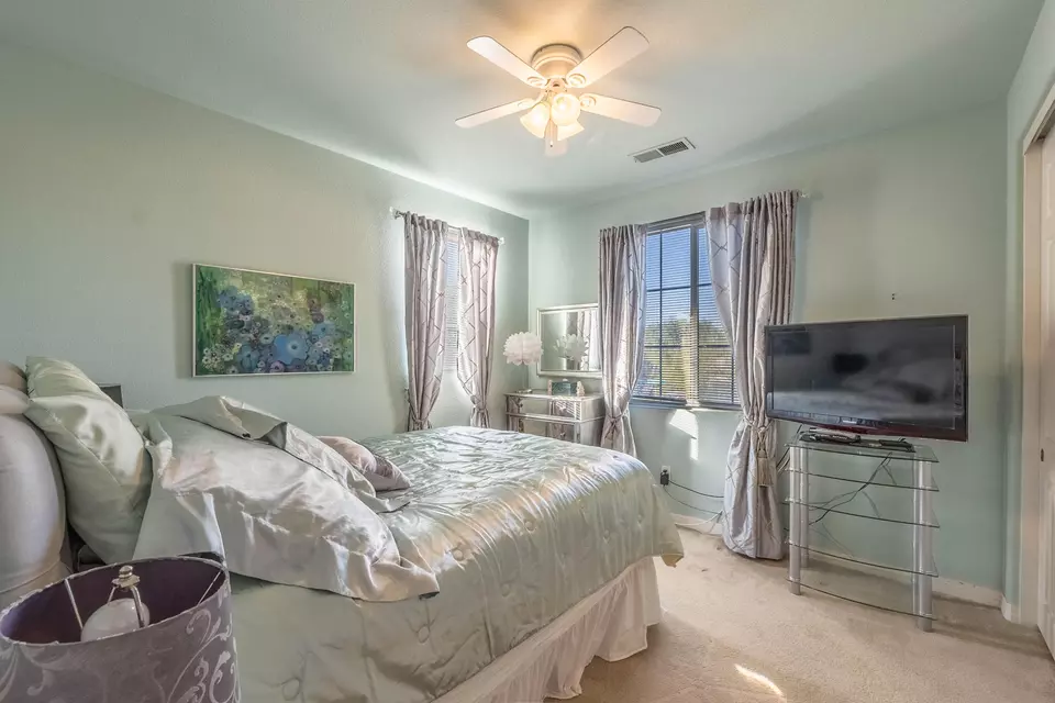 Bedroom - 73447 Travers St, Palm Desert, CA 92211 photo 4 of 6