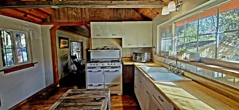 Kitchen - 21661 Crest Forest Dr, Cedarpines Park, CA 92322 photo 1 of 2