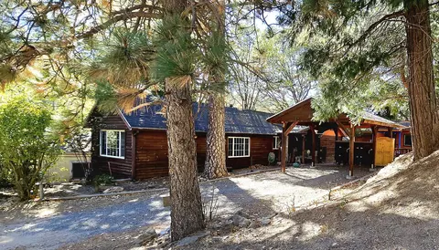 Exterior - 21661 Crest Forest Dr, Cedarpines Park, CA 92322 photo 3 of 6