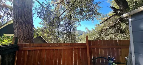 Exterior - 21661 Crest Forest Dr, Cedarpines Park, CA 92322 photo 4 of 6