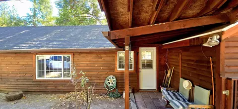Exterior - 21661 Crest Forest Dr, Cedarpines Park, CA 92322 photo 2 of 6