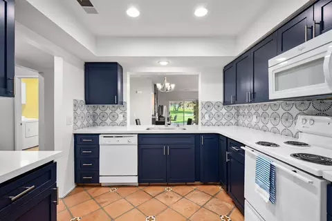 207 Desert Falls Cir, Palm Desert, CA 92211