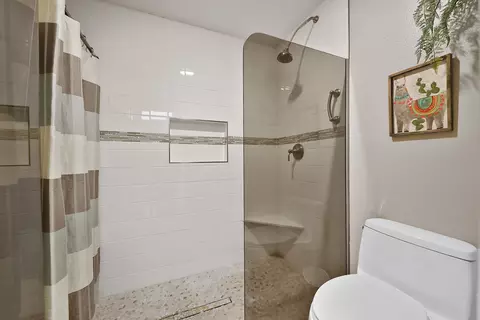 Bath - 43409 Lacovia Dr, Bermuda Dunes, CA 92203 photo 2 of 4