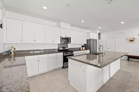 11596 S Crescent St, Desert Hot Springs, CA 92240