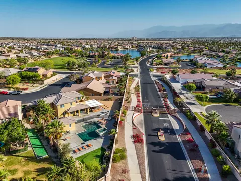 View/Area - 42745 Ponte Ct, Indio, CA 92203 photo 4 of 9