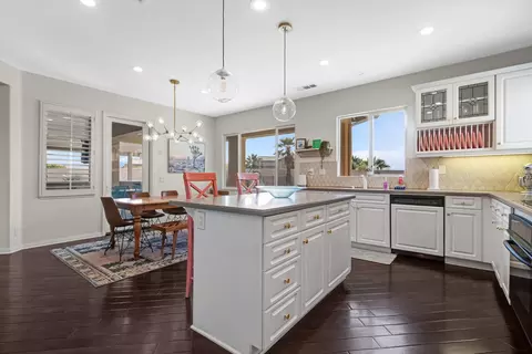 Kitchen - 42745 Ponte Ct, Indio, CA 92203 photo 6 of 8