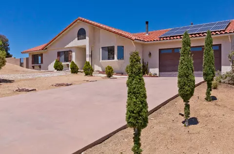 Exterior - 55710 Free Gold Dr, Yucca Valley, CA 92284 photo 1 of 7