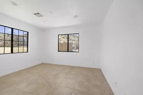Bedroom - 55710 Free Gold Dr, Yucca Valley, CA 92284 photo 8 of 11