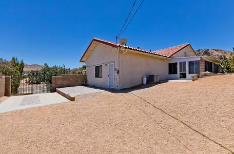 Exterior - 55710 Free Gold Dr, Yucca Valley, CA 92284 photo 6 of 7