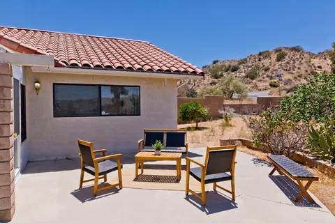 Exterior - 55710 Free Gold Dr, Yucca Valley, CA 92284 photo 4 of 7