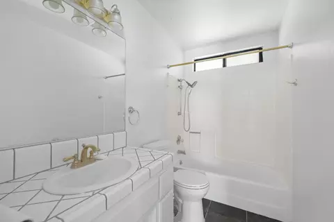 Bath - 55710 Free Gold Dr, Yucca Valley, CA 92284 photo 1 of 3
