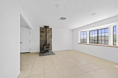 Living - 55710 Free Gold Dr, Yucca Valley, CA 92284 photo 1 of 3