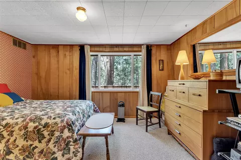 Bedroom - 26975 Idyllwild Rd, Idyllwild, CA 92549 photo 2 of 5