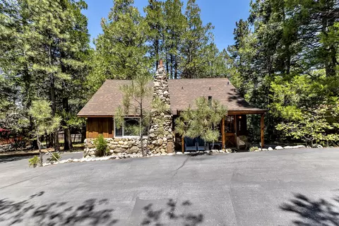 Exterior - 26975 Idyllwild Rd, Idyllwild, CA 92549 photo 2 of 24