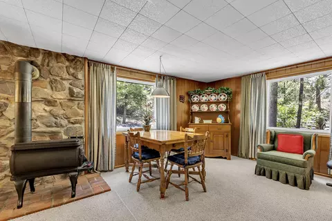 Dining - 26975 Idyllwild Rd, Idyllwild, CA 92549 photo 3 of 5
