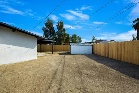 Exterior - 83051 Emerald Ave, Indio, CA 92201 photo 5 of 8