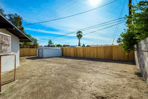 Exterior - 83051 Emerald Ave, Indio, CA 92201 photo 6 of 8