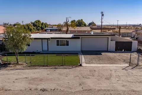 2340 Sand Quill Ave, Thermal, CA 92274