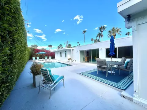 301 N Farrell Dr, Palm Springs, CA 92262