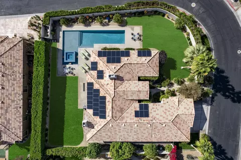 27 Florence Ln, Palm Desert, CA 92211