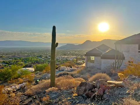 48600 Paisano Rd, Palm Desert, CA 92260