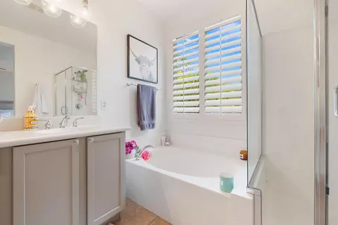 Bath - 82266 Padova Dr, Indio, CA 92203 photo 4 of 5