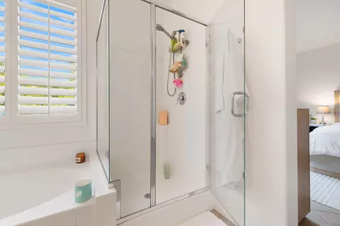 Bath - 82266 Padova Dr, Indio, CA 92203 photo 5 of 5