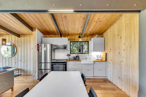 Kitchen - 53150 Double View Dr, Idyllwild, CA 92549 photo 4 of 7