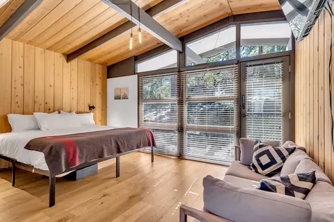 Bedroom - 53150 Double View Dr, Idyllwild, CA 92549 photo 1 of 6
