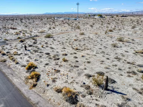 2781 Gram Dr, Thermal, CA 92274 photo 10