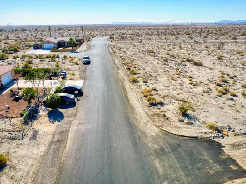 2781 Gram Dr, Thermal, CA 92274 photo 9