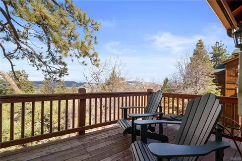 Exterior - 1498 Klamath Rd, Big Bear City, CA 92314 photo 3 of 8