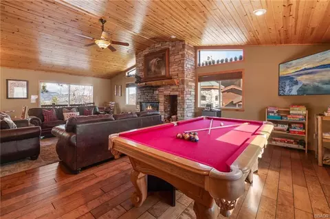 Living - 1498 Klamath Rd, Big Bear City, CA 92314 photo 4 of 4