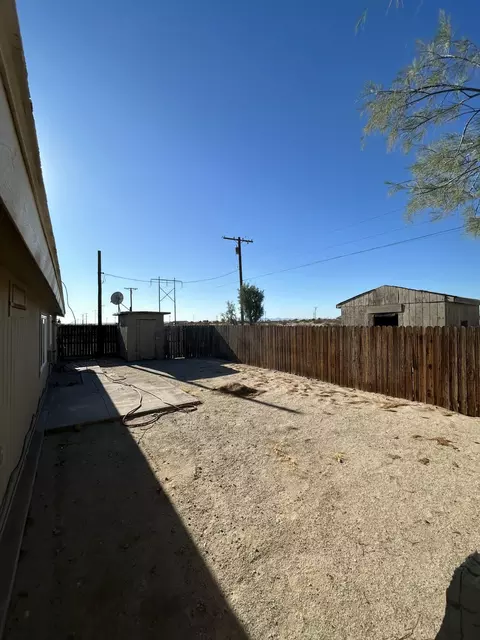 2339 Fullerton Ave, Thermal, CA 92274 photo 18