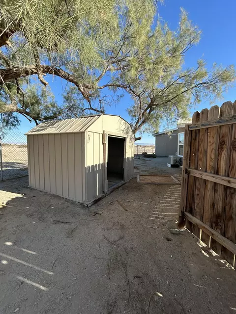 2339 Fullerton Ave, Thermal, CA 92274 photo 21