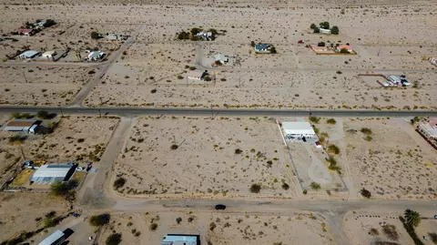 2575 Sea View Ave, Thermal, CA 92274