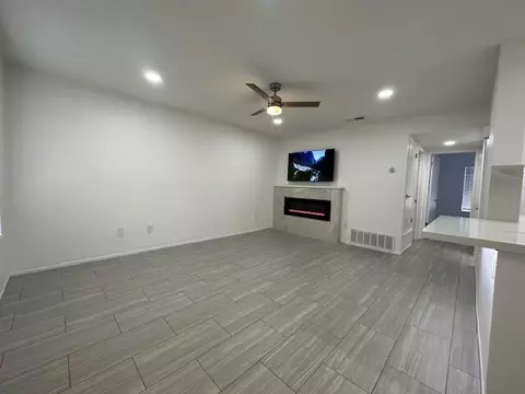Living - 82796 Crawford Dr, Indio, CA 92201 photo 2 of 7