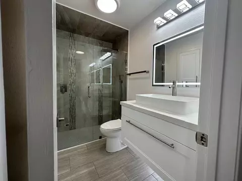 Bath - 82796 Crawford Dr, Indio, CA 92201 photo 4 of 5