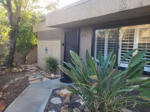 471 Bradshaw Ln, Palm Springs, CA 92262