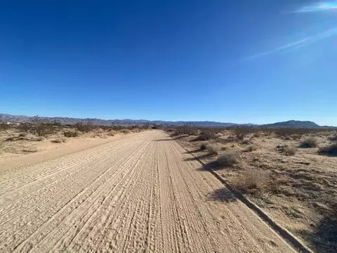 126 Regan Rd, Joshua Tree, CA 92252 photo 12