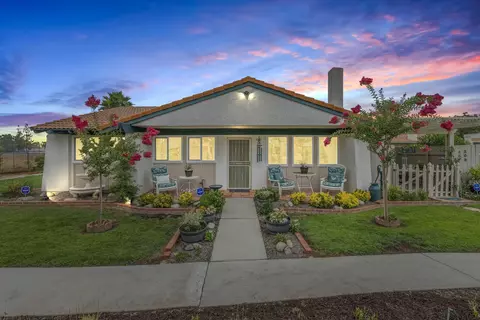 309 King Ct, Hemet, CA 92543