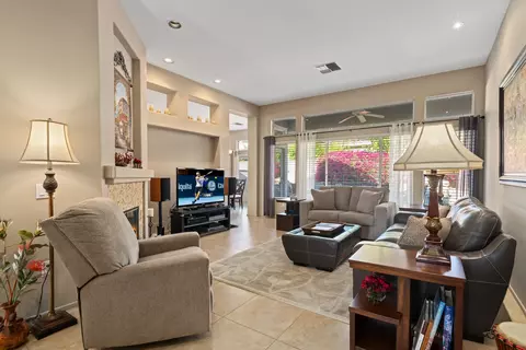 78718 Aguave Dr, Palm Desert, CA 92211